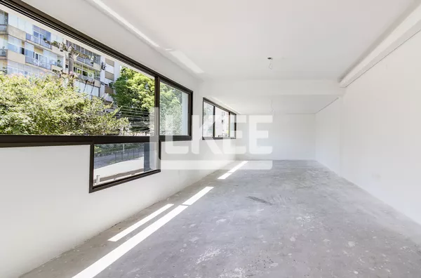 Petrópolis | Apartamento Garden com 3 quartos (sendo 1 suíte) à venda | 169,23 m² | 3 Banheiros | 4 Vagas | Em Porto Alegre/RS