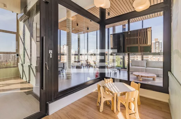 Auxiliadora | Apartamento com 3 quartos (sendo 3 suítes) | 123, 97 m² | 3 Banheiros | 2 Vagas | Em Porto Alegre/RS