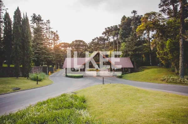 Gramado | Casa com 4 Quartos (sendo 4 suítes) à venda |  344,71m² | 6 Banheiros | 2 Vagas | Em Gramado/RS