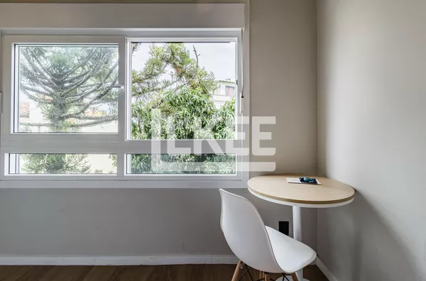 Santa Cecília | Studio Mobiliado com 1 quarto à venda | 20m² | 1 Banheiro | Sem Vaga | Em Porto Alegre/RS std