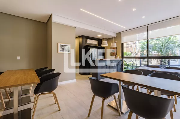 Petrópolis | Apartamento com 3 quartos (sendo 3 suítes) | 130,07 m² | 3 Banheiros | 3 Vagas | Em Porto Alegre/RS