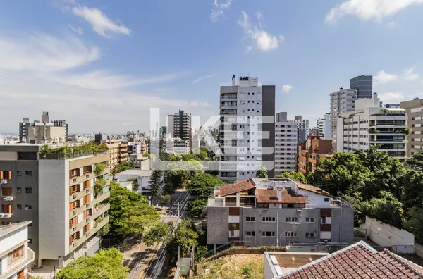 Petrópolis | Apartamento com 3 quartos (sendo 3 suítes) | 130,07 m² | 3 Banheiros | 3 Vagas | Em Porto Alegre/RS