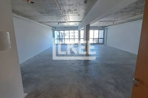 Cristo Redentor | Sala comercial à venda | 113,75m² | 2 banheiros | Em Porto Alegre/RS