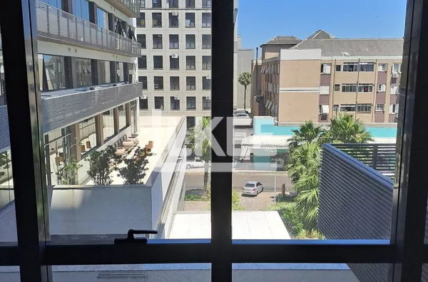 Cristo Redentor | Sala comercial à venda | 113,75m² | 2 banheiros | Em Porto Alegre/RS