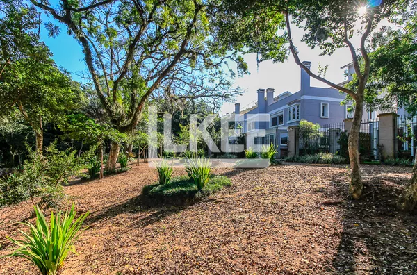 Tristeza | Casa em condomínio 