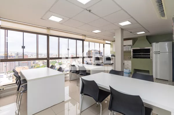 Moinhos de Vento | Cobertura comercial sala à venda | 344,86m² | 5 banheiros | 8 vagas | Em Porto Alegre/RS