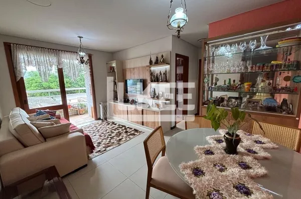 Santana | Apartamento Mobiliado com 2 quartos (sendo 1 suíte) à venda | 73,77m² | 3 Banheiros | 2 Vagas | Sacada | Churrasqueira | Em Porto Alegre/RS