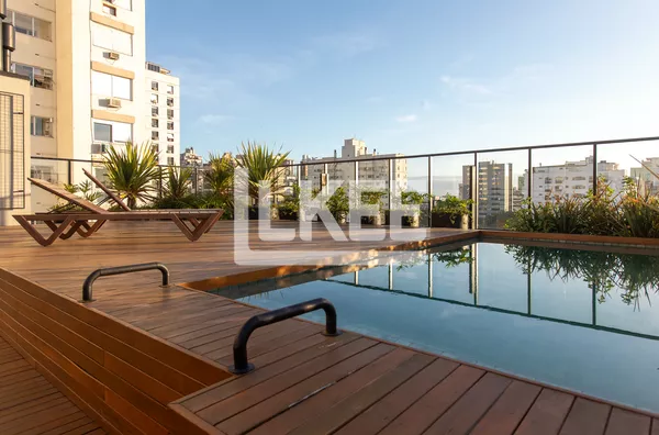 Moinhos de Vento | Apartamento com 3 Quartos (sendo 3 suítes) | 128 m² | 4 Banheiros | 2 Vagas |  Em Porto Alegre/RS