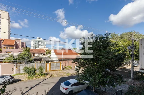Jardim Botânico | Apartamento Semimobiliado com 2 quartos (sendo 1 suíte) à venda | 105 m² | 3 Banheiros | 2 vagas | Em Porto Alegre/RS