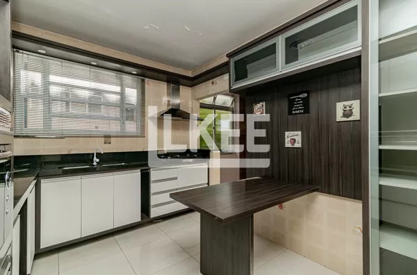 Medianeira | Apartamento com 3 quartos (sendo 1 suíte) à Venda | 114 m² | 1 banheiro | Churrasqueira | Sem Vaga | Em Porto Alegre/RS - Foto 13
