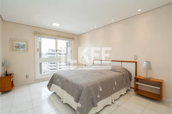 Moinhos de Vento | Cobertura com 4 quartos (sendo 3 suítes) à venda | 693 m² | 3 vagas | Com terraço e sacada aberta | Em Porto Alegre/RS - Foto 81