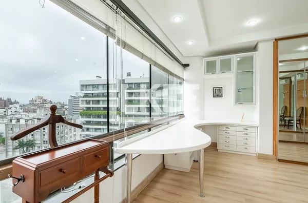 Moinhos de Vento | Cobertura com 4 quartos (sendo 3 suítes) à venda | 693 m² | 3 vagas | Com terraço e sacada aberta | Em Porto Alegre/RS - Foto 73
