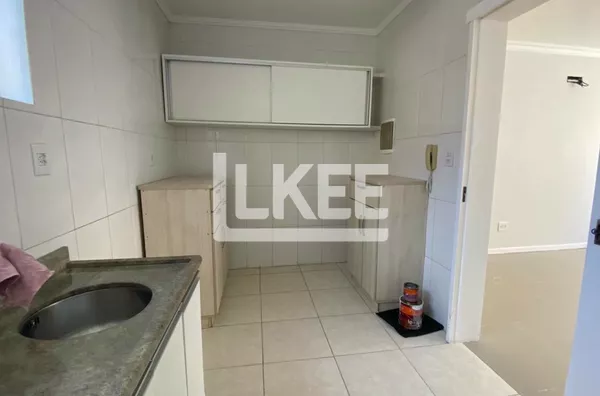 Petrópolis | Apartamento térreo com 3 quartos (sendo 1 suíte) à venda | 125 m² | 3 Banheiros | 2 vagas | Em Porto Alegre/RS