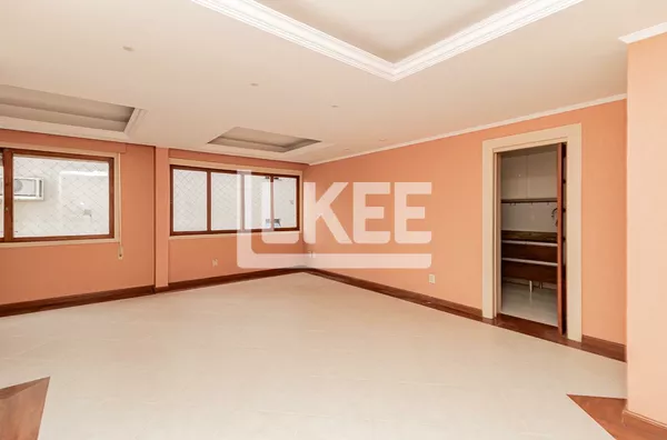 Petrópolis | Apartamento semimobiliado com 2 Quartos (sendo 1 suíte) | 102 m² | 3 Banheiros | 1 Vaga | Em Porto Alegre/RS