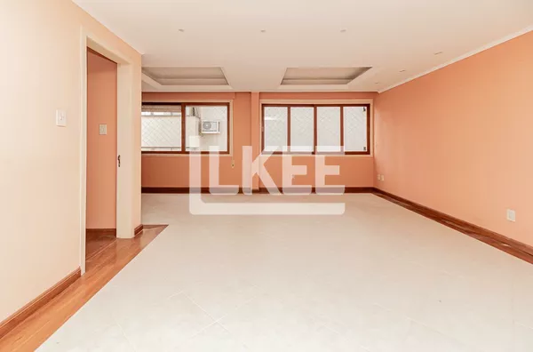 Petrópolis | Apartamento semimobiliado com 2 Quartos (sendo 1 suíte) | 102 m² | 3 Banheiros | 1 Vaga | Em Porto Alegre/RS