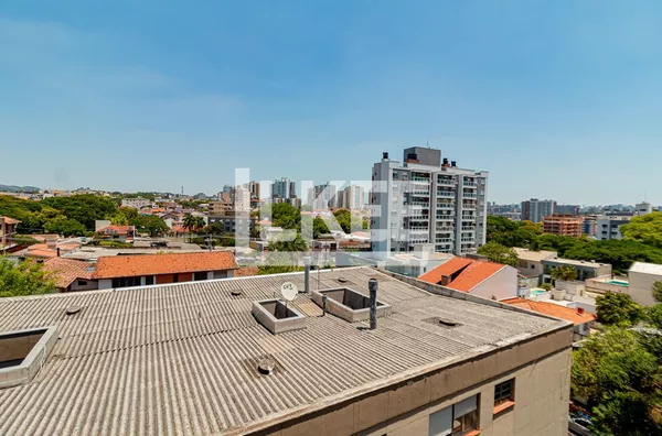 Cristo Redentor | Apartamento Duplex com 2 quartos à venda | 74m² | 2 Banheiros | 1 Vaga | Em Porto Alegre/RS