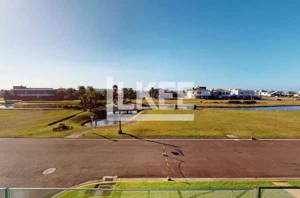 Casa em condomínio CONDOMÍNIO PLAYA VISTA