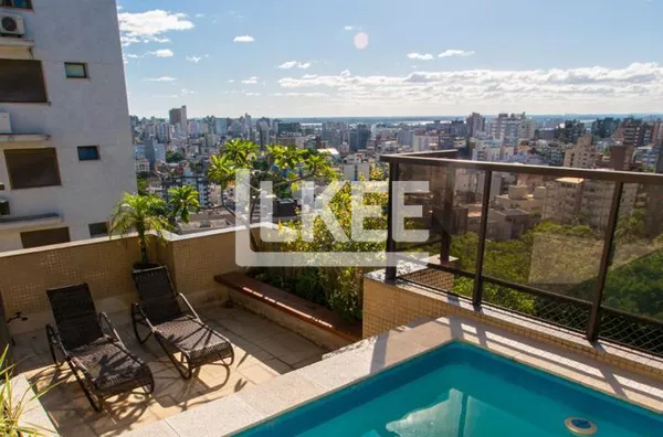 Auxiliadora | Cobertura Duplex com 3 quartos (sendo 1 suíte) à venda | 278,88m² | 3 Banheiros | 4 Vagas | Em Porto Alegre/RS 