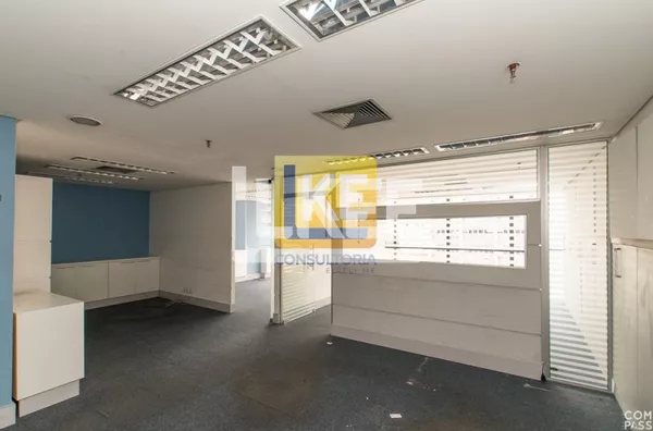 Sala comercial à venda no Centro