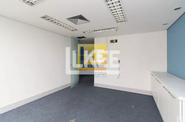 Sala comercial à venda no Centro