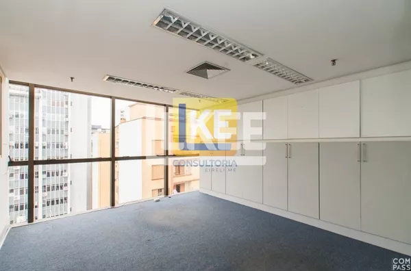 Sala comercial à venda no Centro