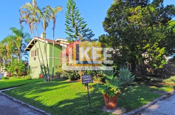 Ipanema - Casa, à venda, 03 dormitórios, 02 vagas na garagem, com infra estrutura