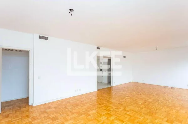 Moinhos de Vento | Apartamento mobiliado de 3 quartos (1 suíte) à venda | 167 m² | 1 vaga | Em Porto Alegre/RS