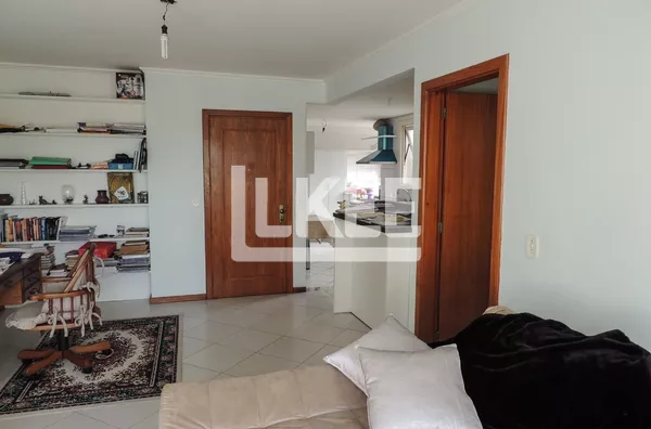 Passo D'Areia | Apartamento semi mobiliado com 3 quartos (sendo 1 suíte) à venda | 88,20 m² | 2 vagas | Com churrasqueira | Em Porto Alegre/RS