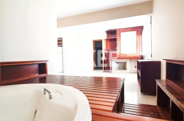 Bela Vista | Apartamento semi mobiliado com 1 quarto à venda | 40 m² | 1 vaga | Com lareira, churrasqueira e sacada | Em Porto Alegre/RS