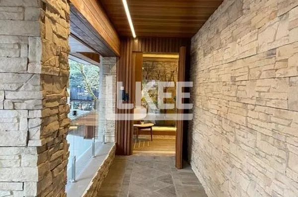 Centro | Apartamento duplex com sacada à venda | 1 quarto (suíte) | 54,66 m² | 2 Banheiros | 1 Vaga | Churrasqueira | Lareira | Em Canela / RS