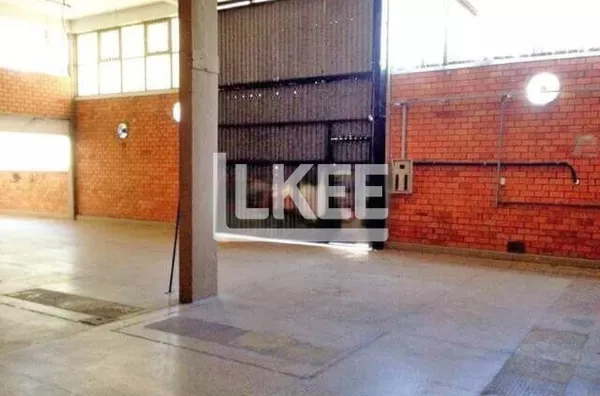 Floresta | Pavilhão para alugar | 750 m² | 4 vagas | Em Porto Alegre/RS