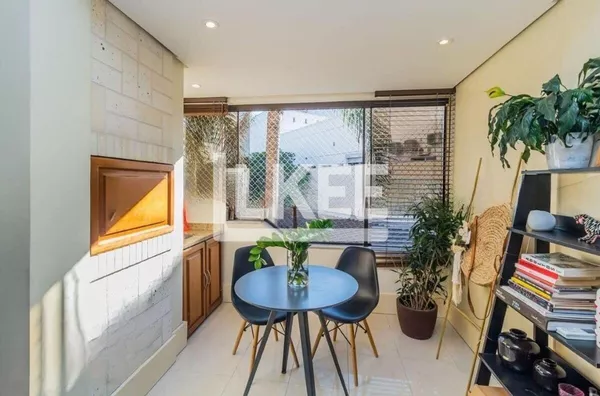 Passo D' Areia | Apartamento semi mobiliado com 2 quartos (sendo 1 suíte) à venda | 114,23m² | 2 Banheiros | 1 Vaga | ChurrasqueiraEm Porto Alegre/RS