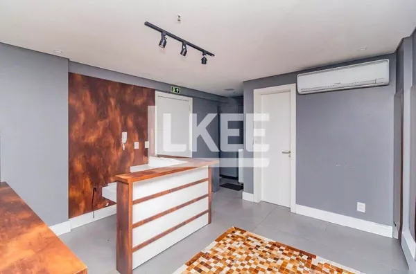 Moinhos de Vento | Sala comercial térrea semimobiliada para aluguel  | 96 m² | 1 vaga | Em Porto Alegre/RS