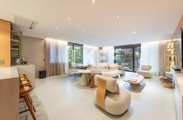 Petrópolis | Apartamento Mobiliado e equipado com 2 quartos (sendo 2 suítes) à venda | 170,74 m² | 4 Banheiros | 3 Vagas | Em Porto Alegre/RS