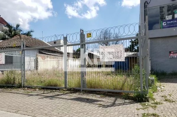 São Sebatião - Terreno de 300 m² para alugar para loja ou estacionamento