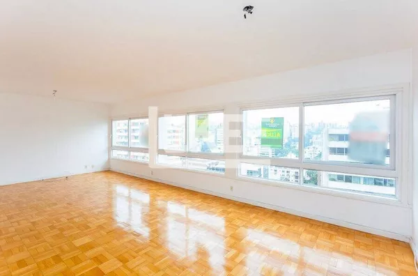 Moinhos de Vento | Apartamento mobiliado de 3 quartos (1 suíte) à venda | 167 m² | 1 vaga | Em Porto Alegre/RS