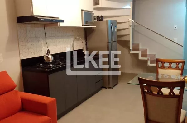 Centro | Apartamento duplex com sacada à venda | 1 quarto (suíte) | 54,66 m² | 2 Banheiros | 1 Vaga | Churrasqueira | Lareira | Em Canela / RS