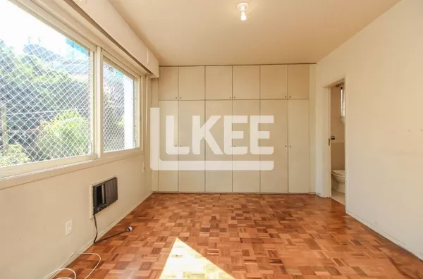 Petrópolis | Apartamento com 3 quartos (sendo 1 suíte) à venda | 121 m² | 1 vaga | Em Porto Alegre/RS