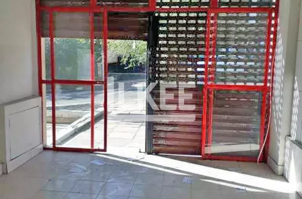 Floresta | Loja com vitrine para venda | 56 m² 