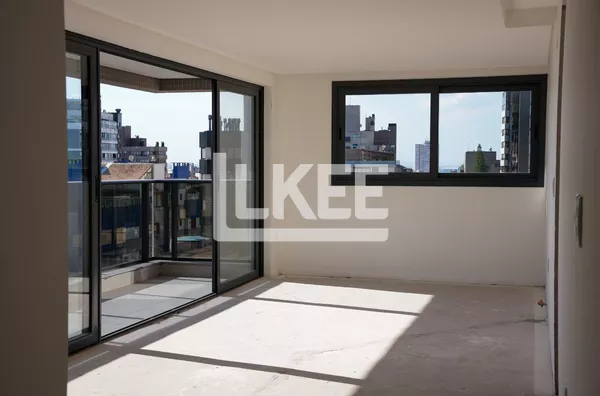 Rio Branco | Apartamento  com 3 quartos (sendo 1 suíte) à venda | 98,29m² | Sacada | Churrasqueira | 3 Banheiros | 2 Vagas | Em Porto Alegre/RS