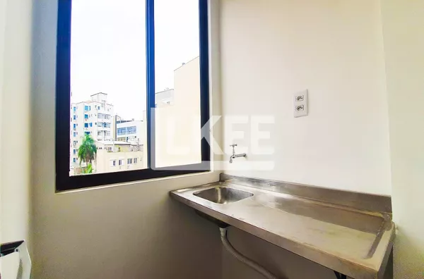 Moinhos de Vento | Sala para alugar | 46m² | 1 vaga