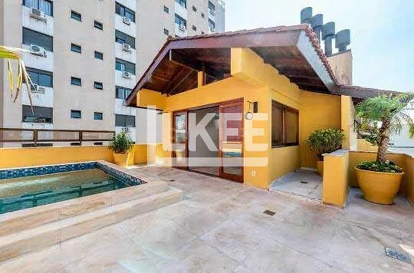 Mont' Serrat  | Cobertura Duplex semi-mobiliada de 3 quartos (1 suíte) para aluguel | 246 m²  | 2 vagas | Piscina, Churrasqueira e Lareira | Em Porto Alegre/RS
