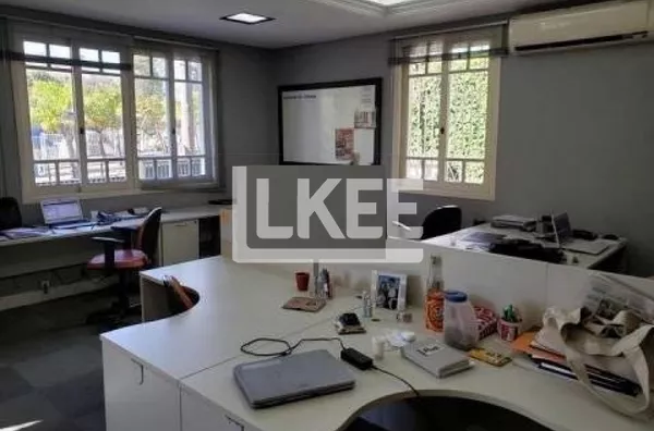 LKEE - VENDE | Casa com 500 m² em terreno de 1200 m², em local privilegiado do bairro Higienópolis