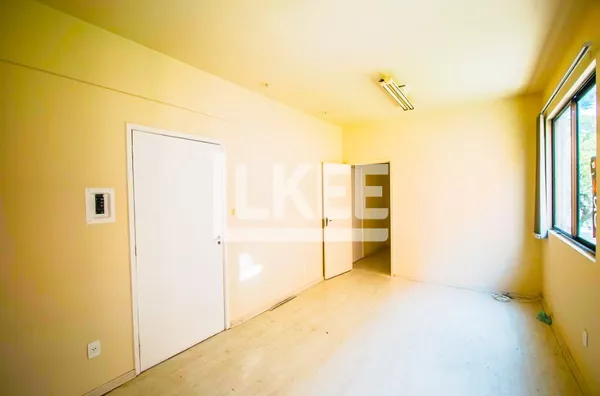 Moinhos de Vento | Sala para alugar | 46m² | 1 vaga