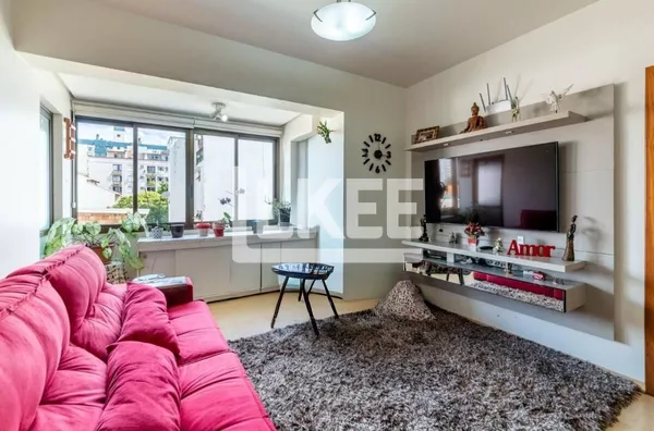 Passo da Areia | Apartamento Semimobiliado com 3 quartos (sendo 1 suíte) à venda | 82m² | 2 Banheiros | 2 Vagas | Porto Alegre/RS