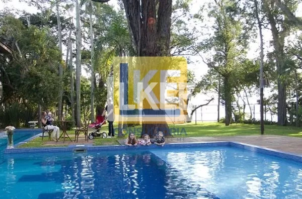 Las Rocas Condomínio Residencial