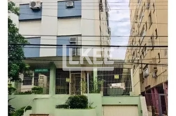 Floresta | Apartamento reformado com 2 quartos à venda | 68 m² | 1 vaga | Em Porto Alegre/RS