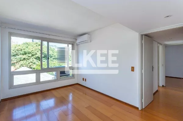 Auxiliadora | Apartamento com 2 quartos à venda | 75m² | 1 Banheiro | 1 vaga | Em Porto Alegre/RS