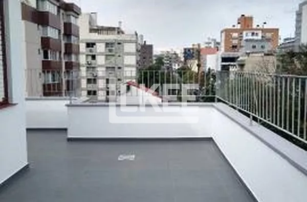 Petrópolis - Cobertura à venda 2 Dormitórios, no Bairro Petrópolis com 2 vagas