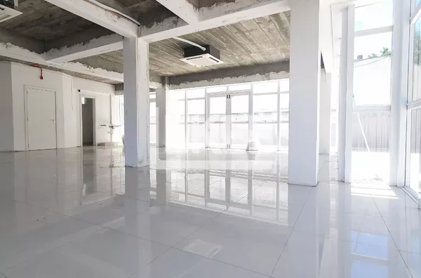 Petrópolis | Sala comercial para aluguel | 200m² | 2 Copas | 4 lavabos | 4 vagas | Em Porto Alegre/RS - Foto 7